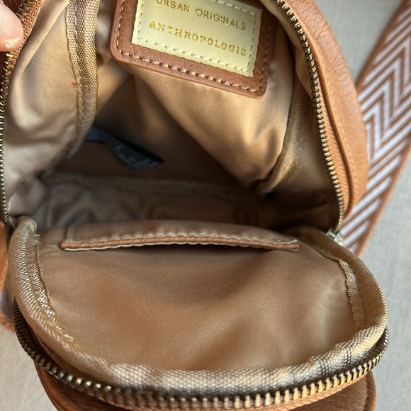 Anthropologie Brown Leather Crossbody Bag with Chevron Strap - Picture 5 of 6
